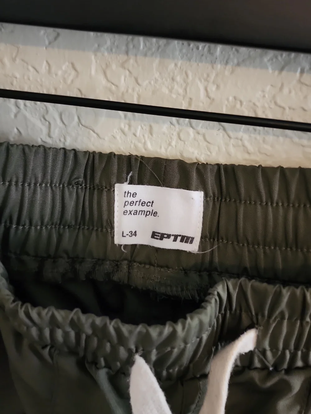 Men's Olive Cargo Jogger Pants - Drawstring Waist